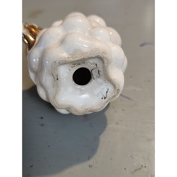 Vintage White Ceramic Grape Salt & Pepper Shakers – Gold Leaf Mid-Century - Picture 4 of 15